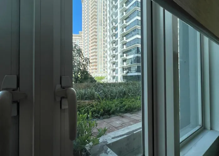 Work With Garden Access Near Venice Grand Canal And Bgc * Manila